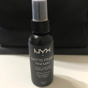 NYX Matte Setting Spray